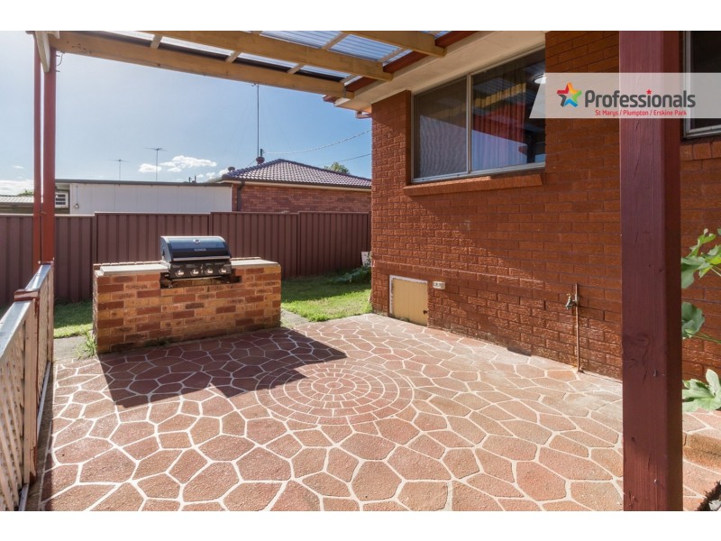 4 Gilbert Street, Colyton NSW 2760