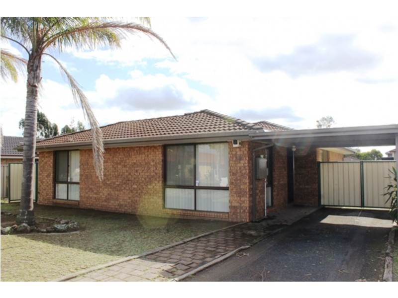 18 Toucan Crescent, Plumpton NSW 2761