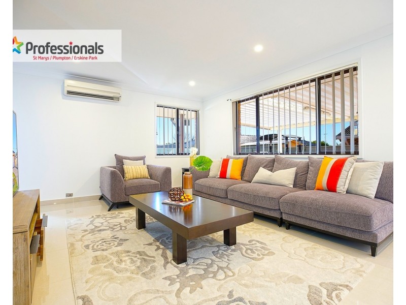 70 Fantail Crescent, Erskine Park NSW 2759