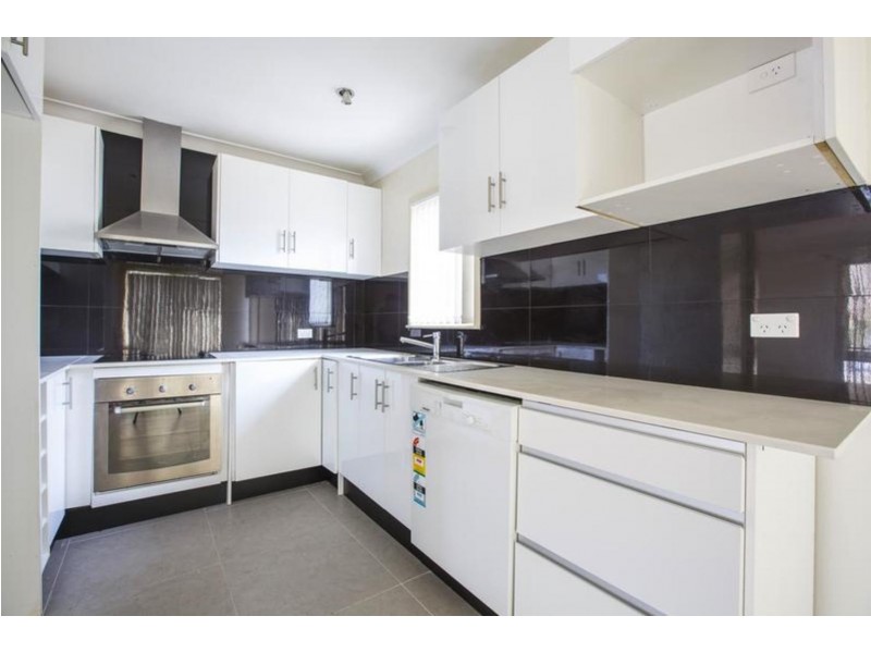 14 Taranaki Avenue, Lethbridge Park NSW 2770