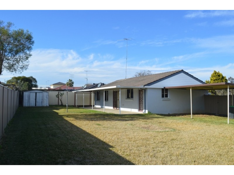 15 Lamming Place, St Marys NSW 2760