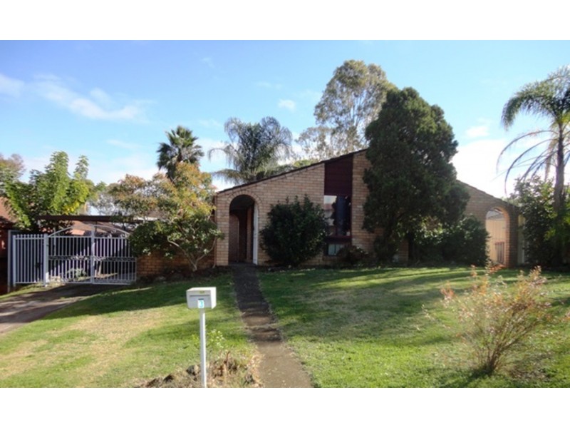 3 Arundle Park Drive, St Clair NSW 2759