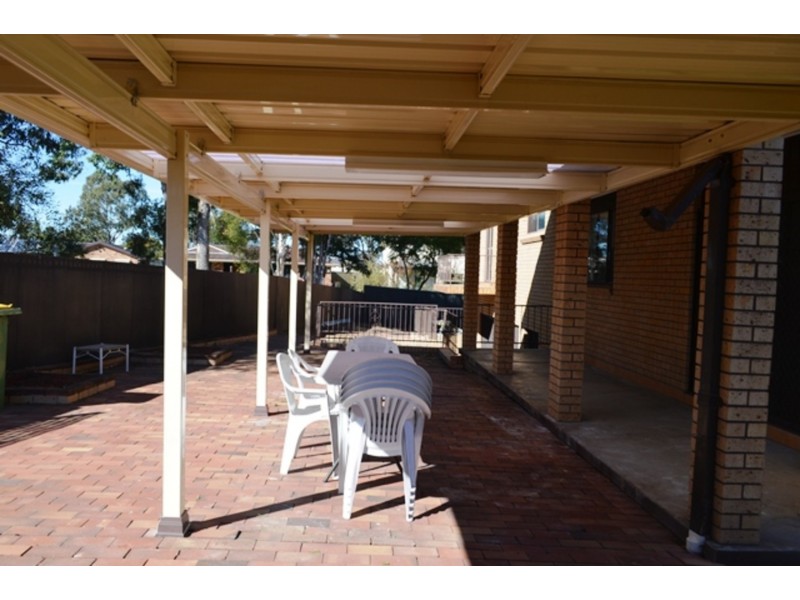 43 Arundle park Drive, St Clair NSW 2759