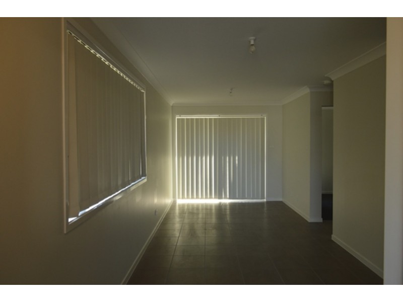 Granny flat/23a Owens Street, Spring Farm NSW 2570