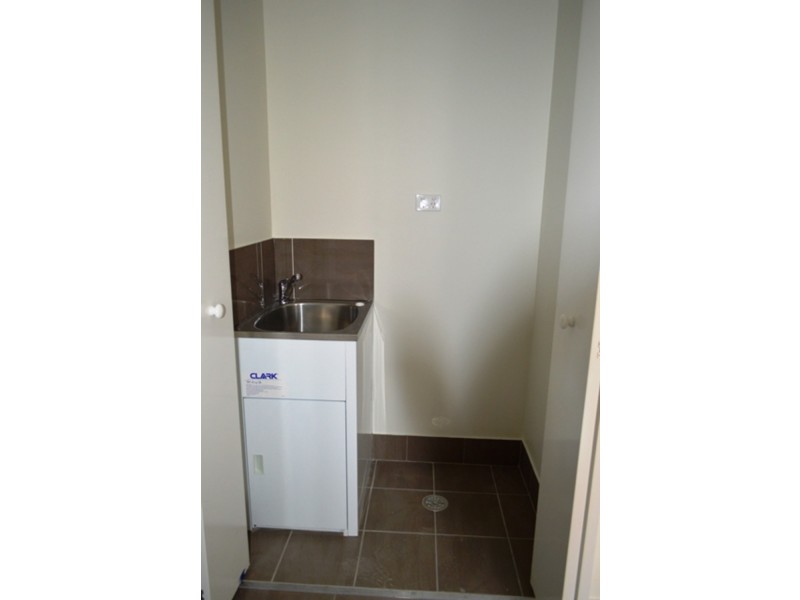 Granny flat/23a Owens Street, Spring Farm NSW 2570