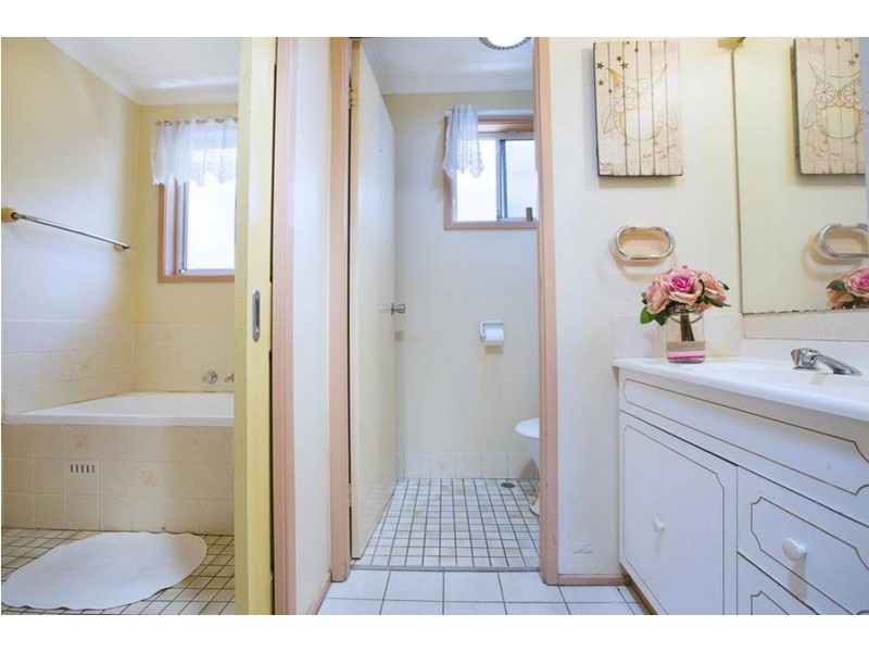 158 Explorers Way, St Clair NSW 2759