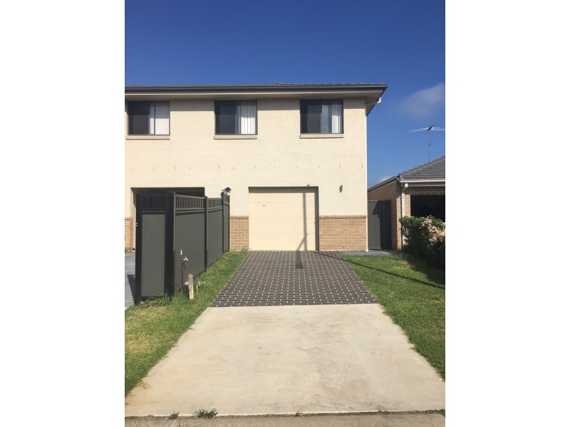 8a Taradale Drive, Ropes Crossing NSW 2760