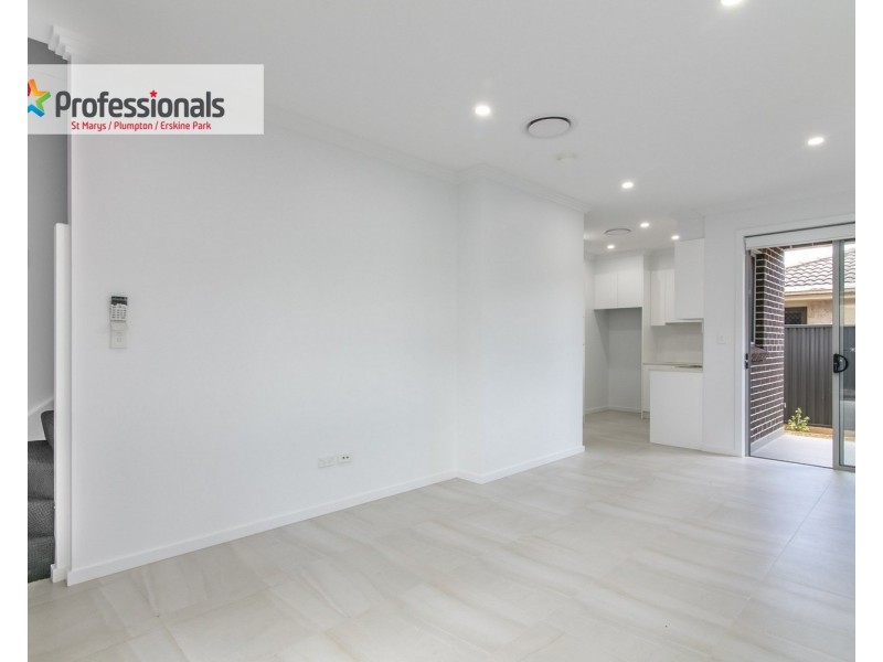 13 Brisbane Street, Oxley Park NSW 2760