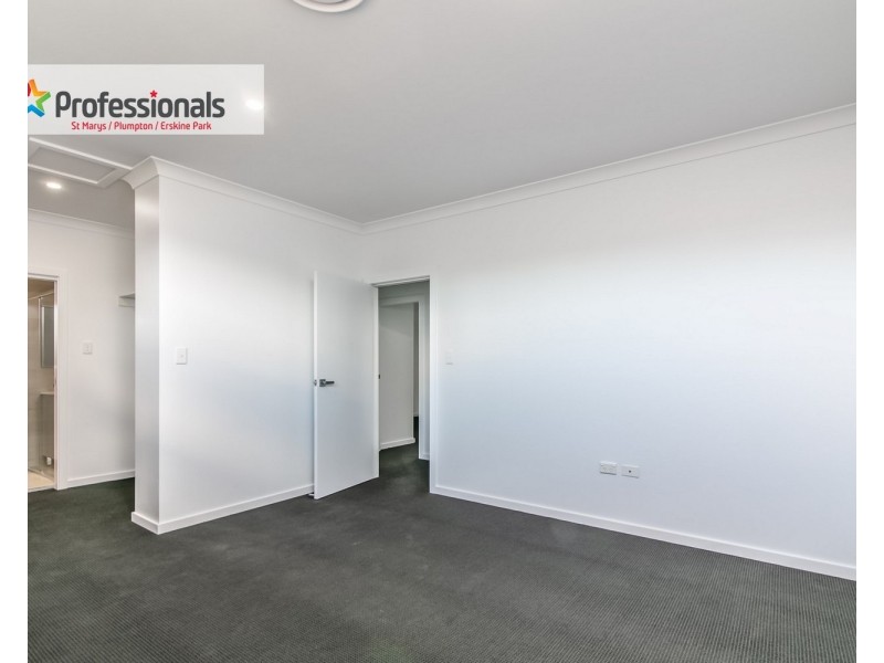 13 Brisbane Street, Oxley Park NSW 2760