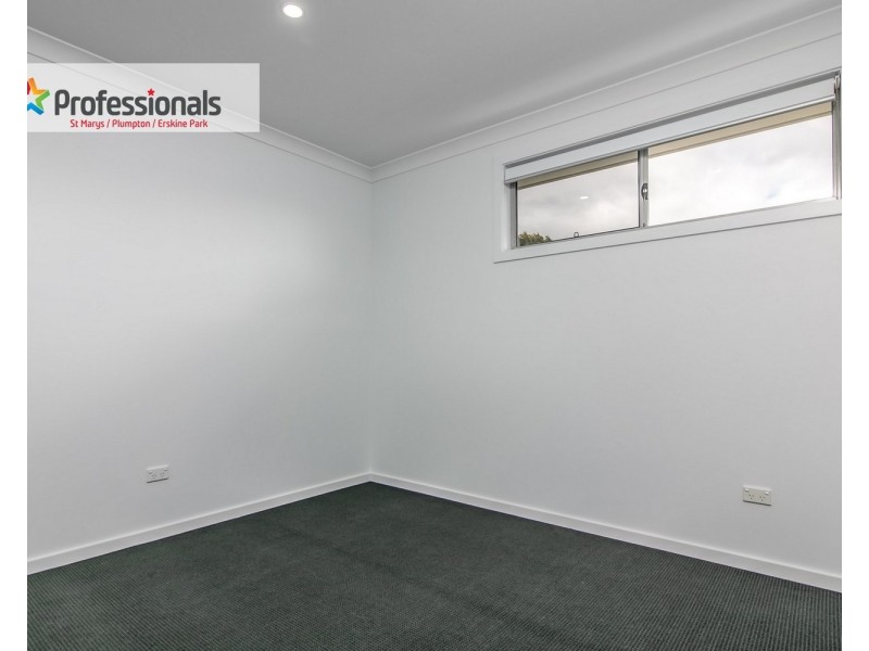 13 Brisbane Street, Oxley Park NSW 2760