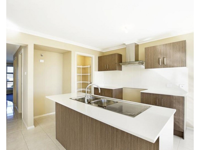 53 Bourne Ridge Drive, Oran Park NSW 2570