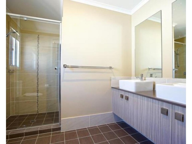 53 Bourne Ridge Drive, Oran Park NSW 2570