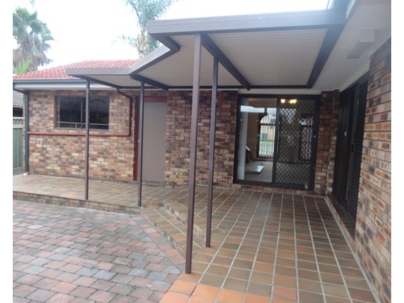 12 Kemerton Street, St Clair NSW 2759