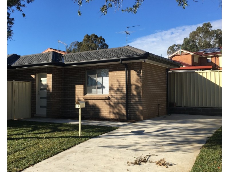 7a Wolf Close, St Clair NSW 2759