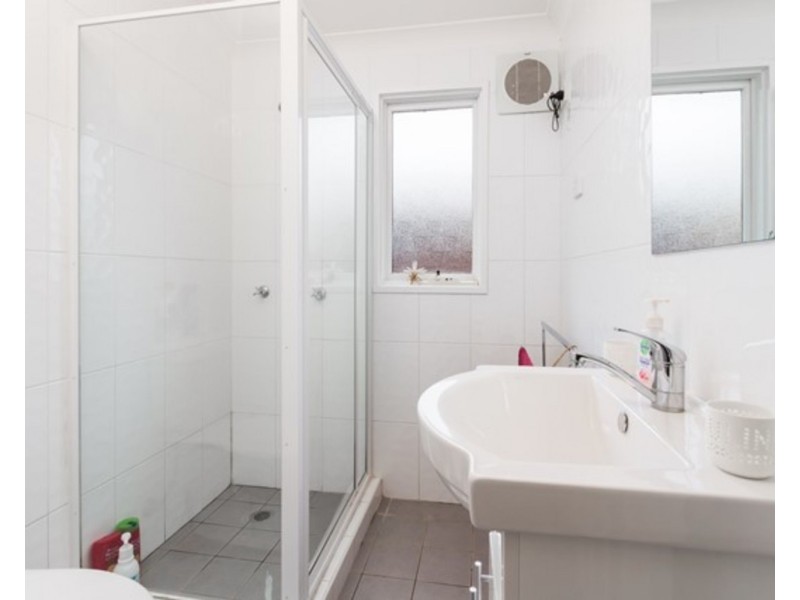 31 Leyte Avenue, Lethbridge Park NSW 2770