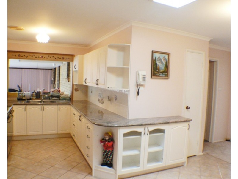 149 Banks Drive, St Clair NSW 2759