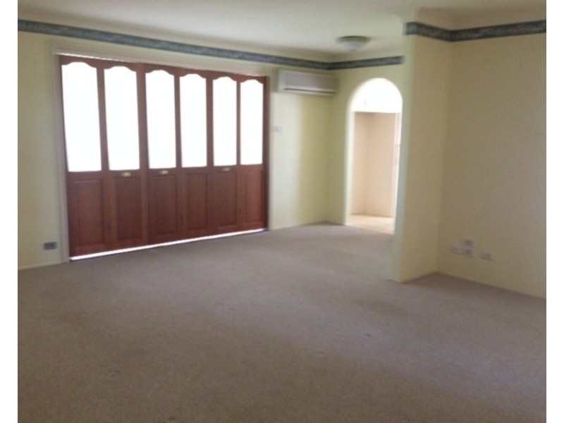 7 Wolf Close, St Clair NSW 2759