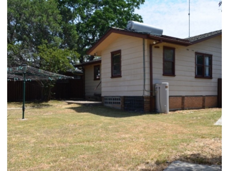 33 Kilbride Avenue, Dharruk NSW 2770