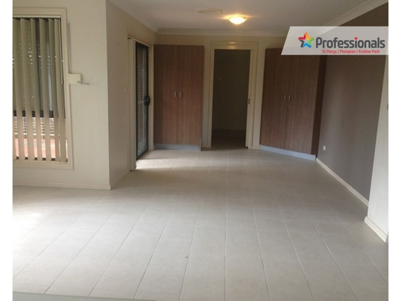 1 Bond Place, Oxley Park NSW 2760