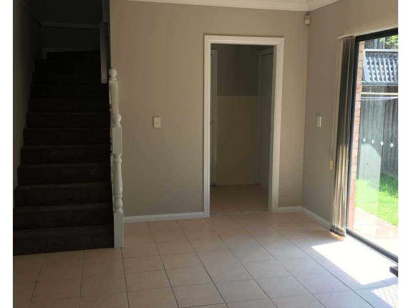 1/28-30 Edward Street, Baulkham Hills NSW 2153