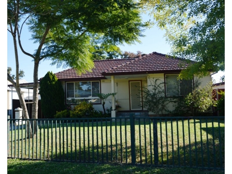 10 Gasmata Street, Whalan NSW 2770