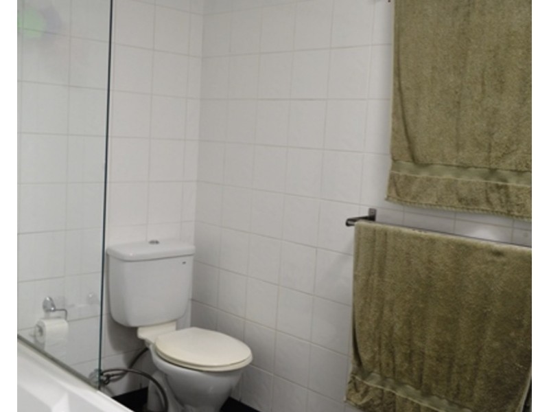 30 Palau Crescent, Lethbridge Park NSW 2770