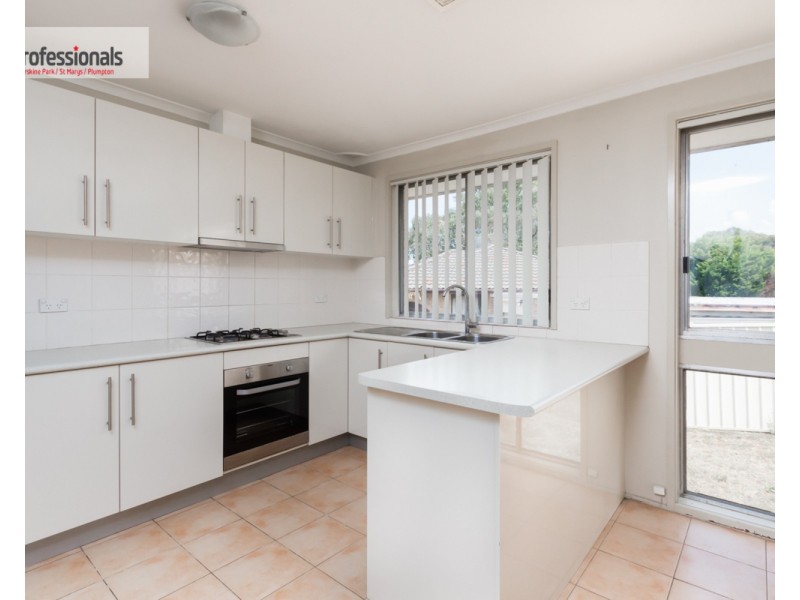 7 Paradise Place, St Clair NSW 2759