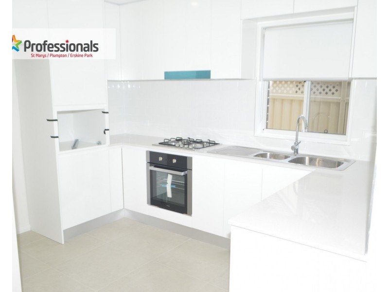 1, 2 3/18 Canberra Street, Oxley Park NSW 2760