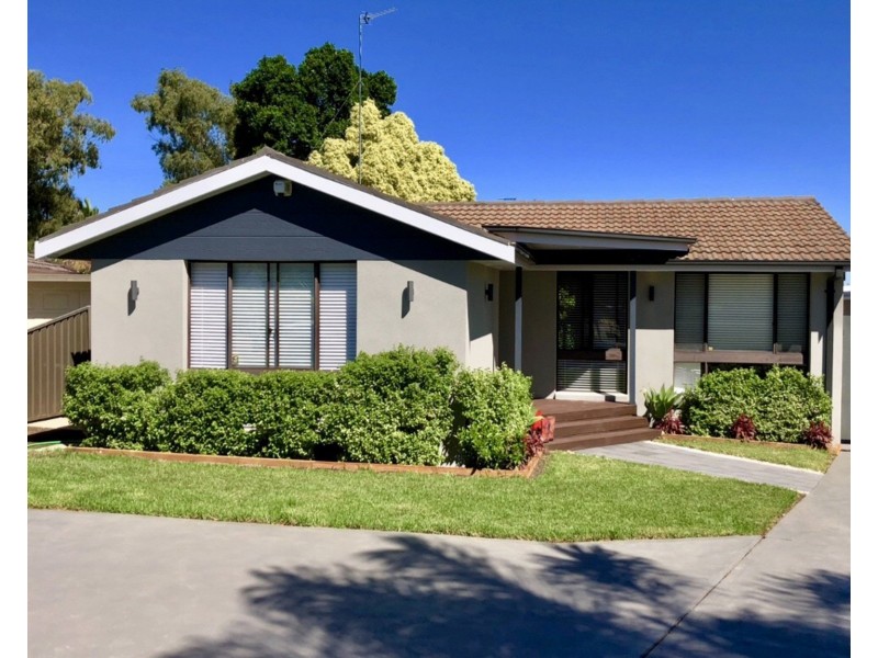 3 Juba Close, St Clair NSW 2759