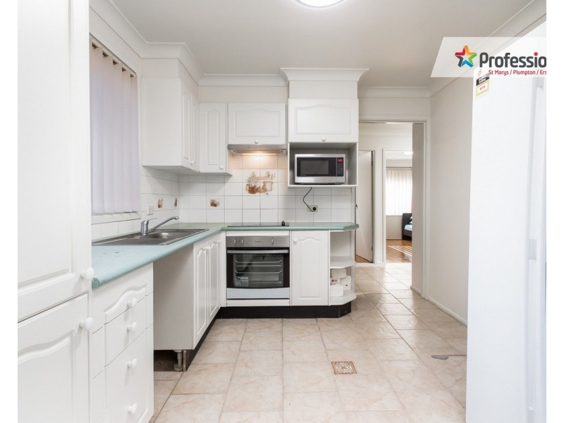 4 Gilbert Street, Colyton NSW 2760