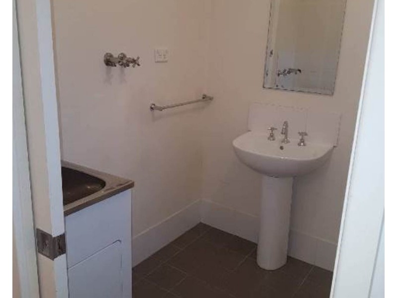 68A Canberra Street, Oxley Park NSW 2760