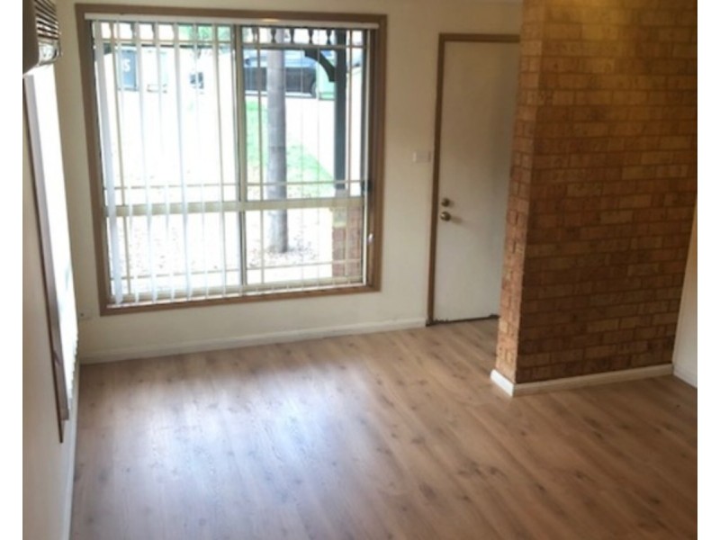 2/17 Mustang Avenue, St Clair NSW 2759