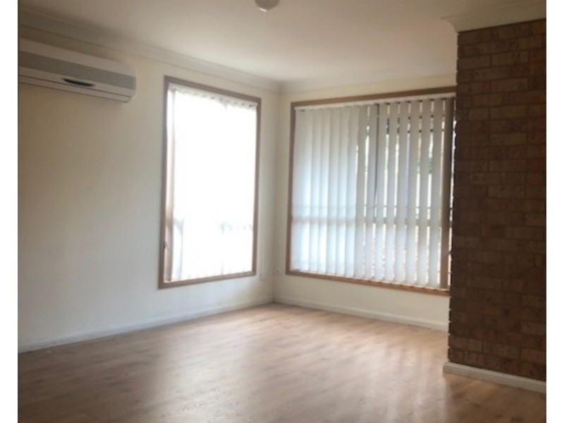 2/17 Mustang Avenue, St Clair NSW 2759