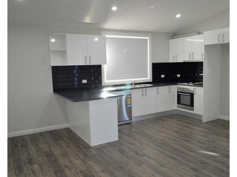 1A Edmund Blackett Close, St Clair NSW 2759