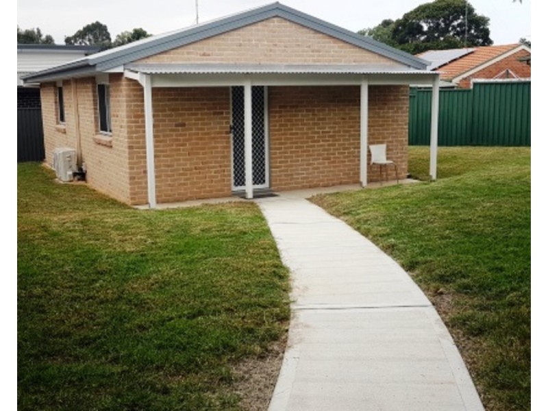 32B William Howell Drive, Glenmore Park NSW 2745