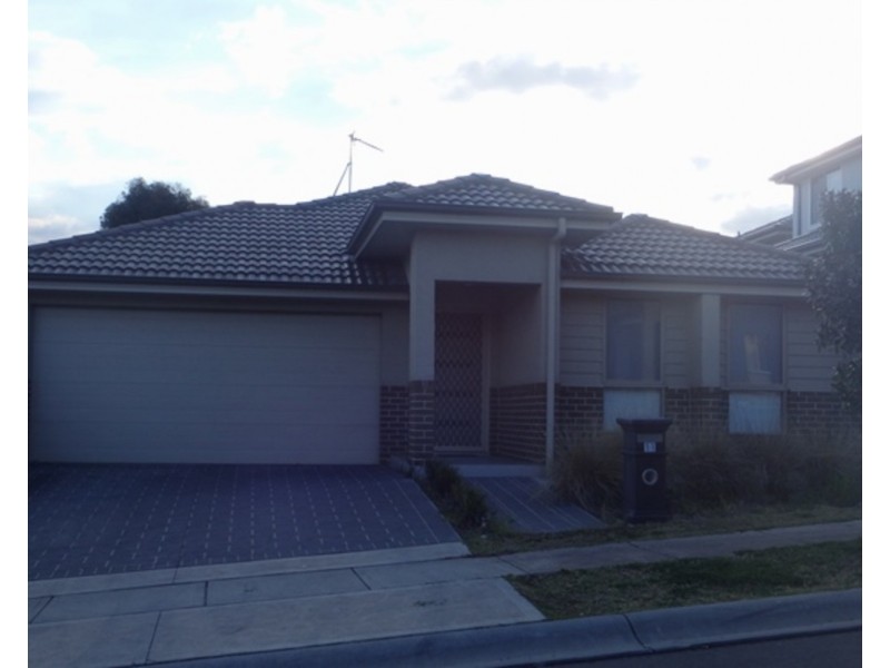 11 Allom Street, Ropes Crossing NSW 2760