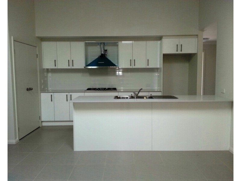 11 Allom Street, Ropes Crossing NSW 2760