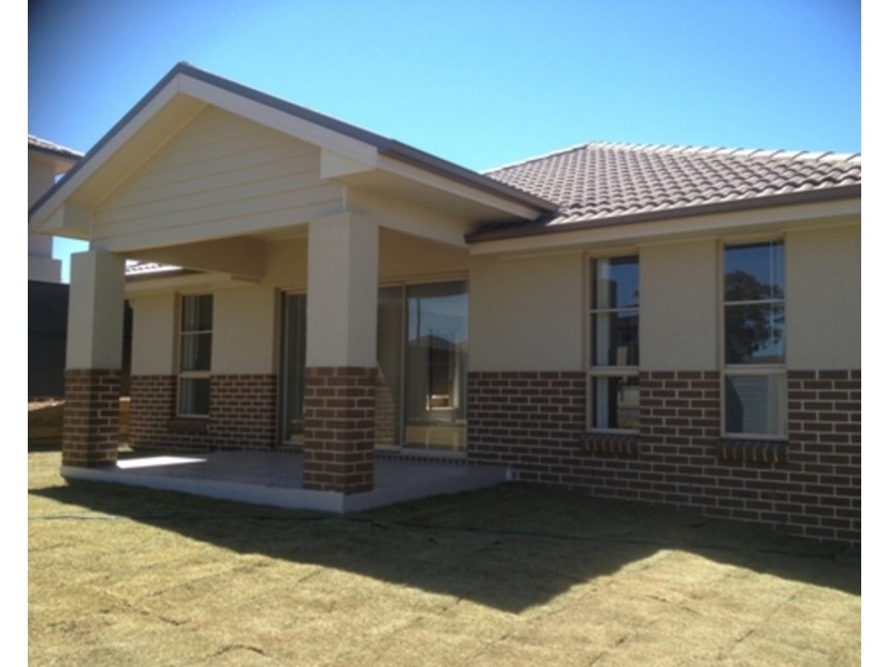 11 Allom Street, Ropes Crossing NSW 2760