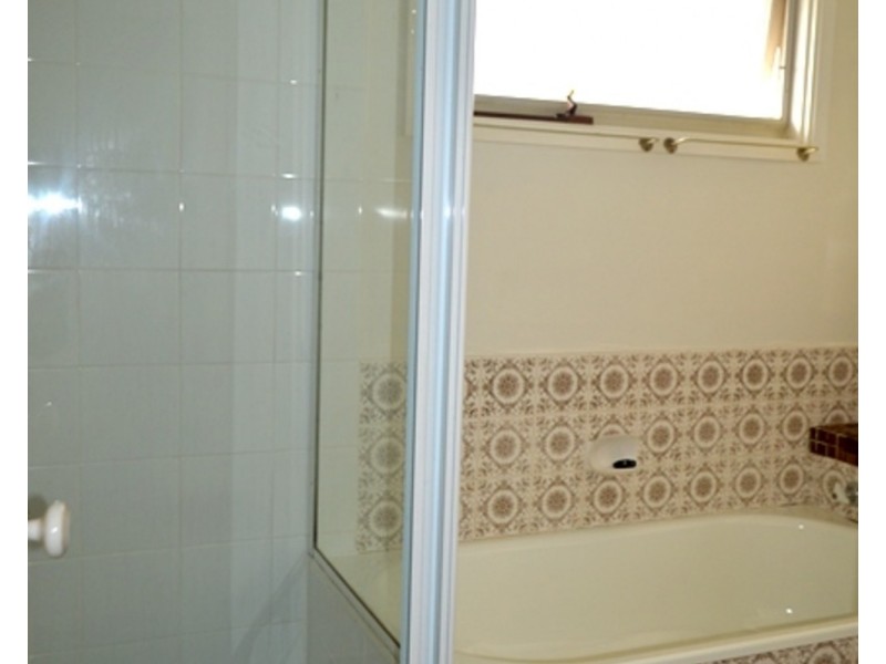 16 Munmora Place, Oxley Park NSW 2760