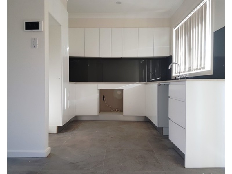 4/3 Edmondson Avenue, St Marys NSW 2760