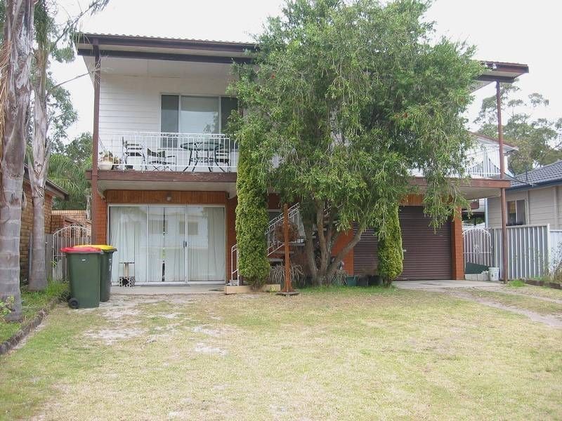 9 King Albert Avenue, Tanilba Bay NSW 2319