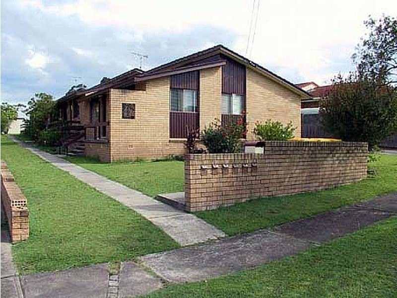 4/114 Albert Street, Taree NSW 2430