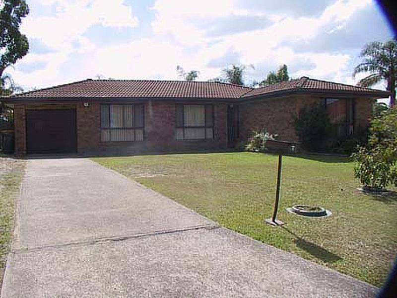 7 Nioka Place, Taree NSW 2430