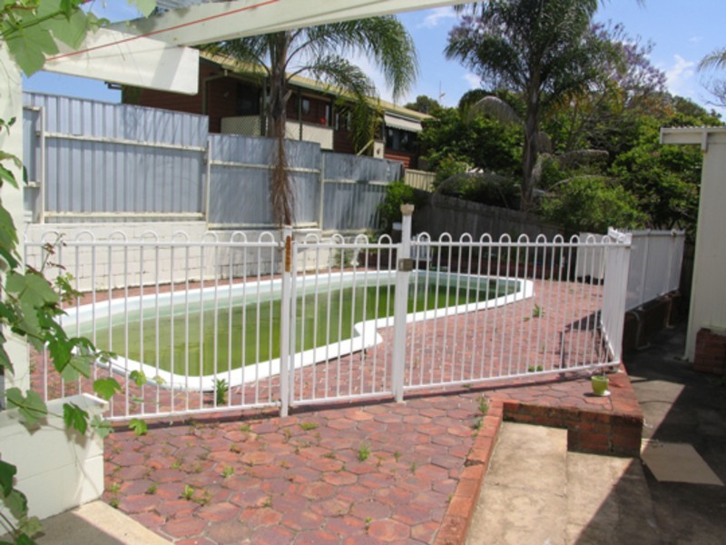 32 Bayview Crescent, Taree NSW 2430