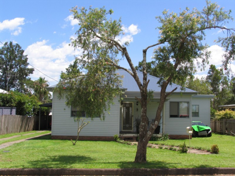33 Pitt Street, Taree NSW 2430