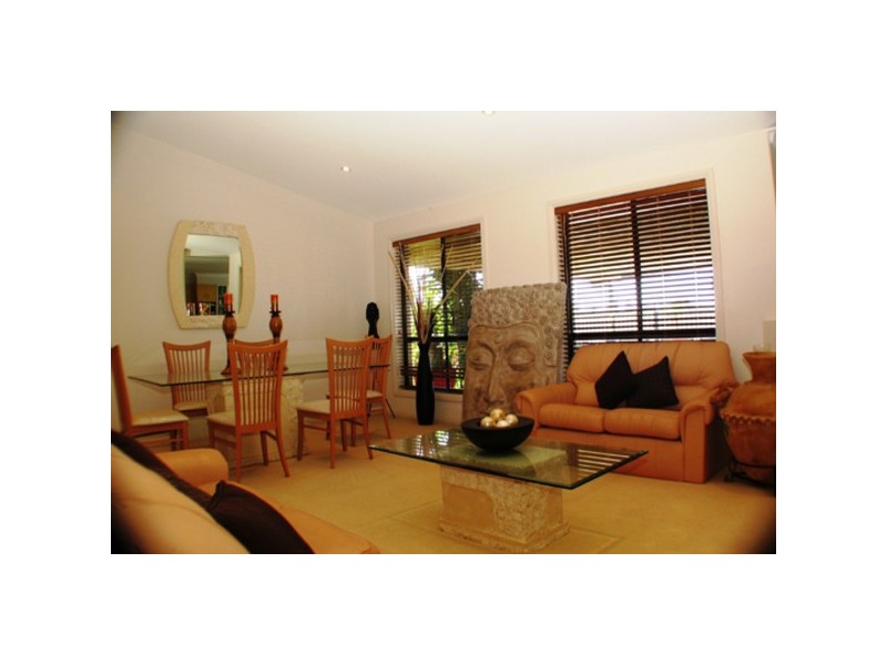 7 Bluehaven Drive, Old Bar NSW 2430