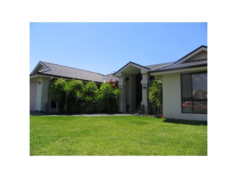 7 Bluehaven Drive, Old Bar NSW 2430
