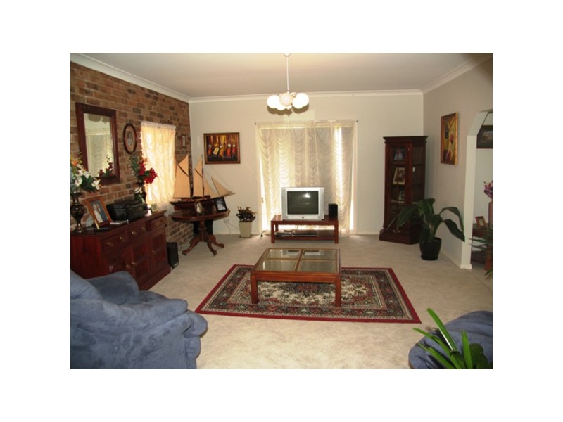 38 Petken Drive, Taree NSW 2430