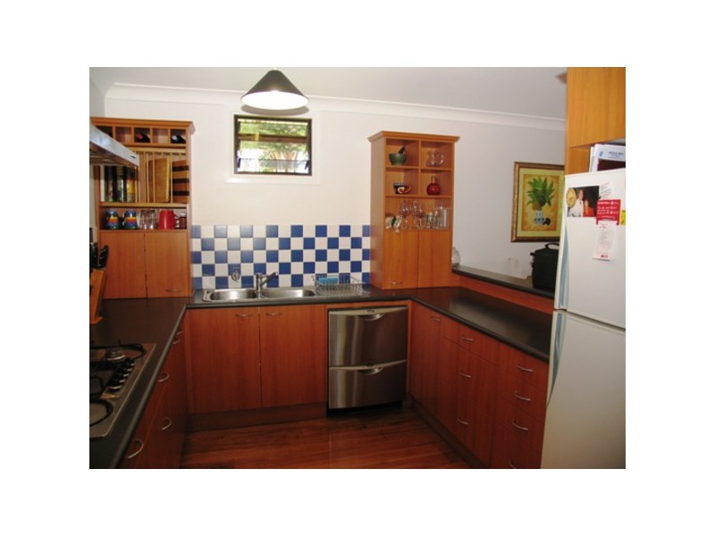 10 Clerk Street, Old Bar NSW 2430