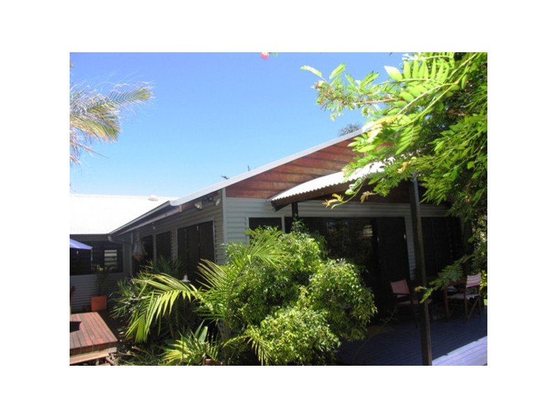 10 Clerk Street, Old Bar NSW 2430
